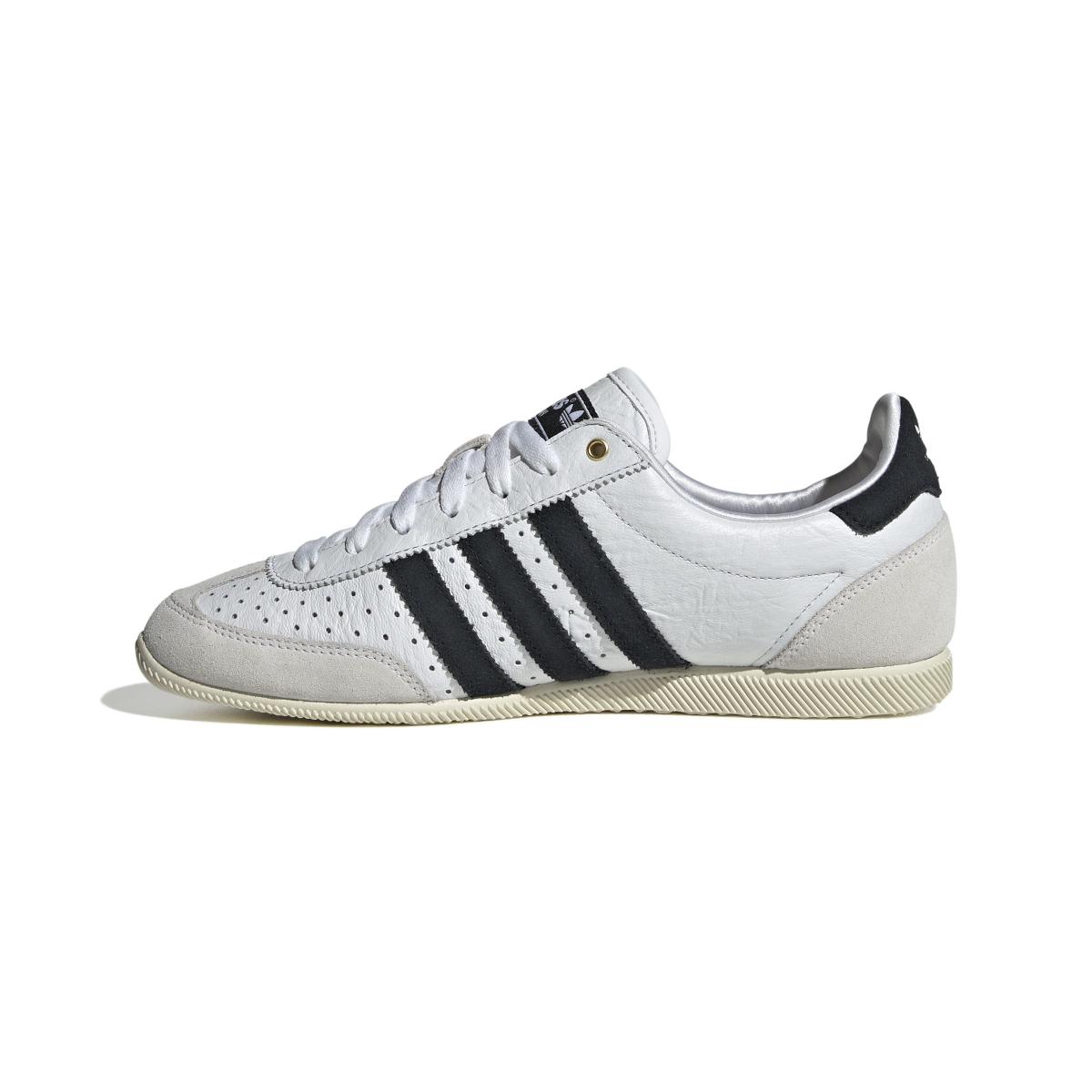 product/2/0/2025_08_adidas_ih5489_5_footwear_photography_side_medial_center_view_white.jpg