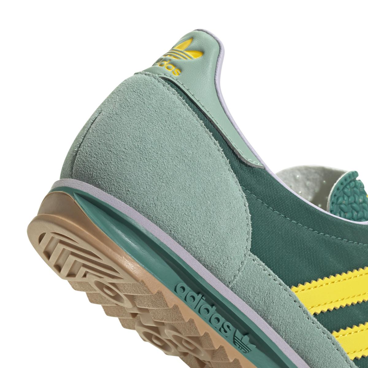 product/2/0/2025_08_adidas_jh7391_9_footwear_photography_detail_view_2_white.jpg