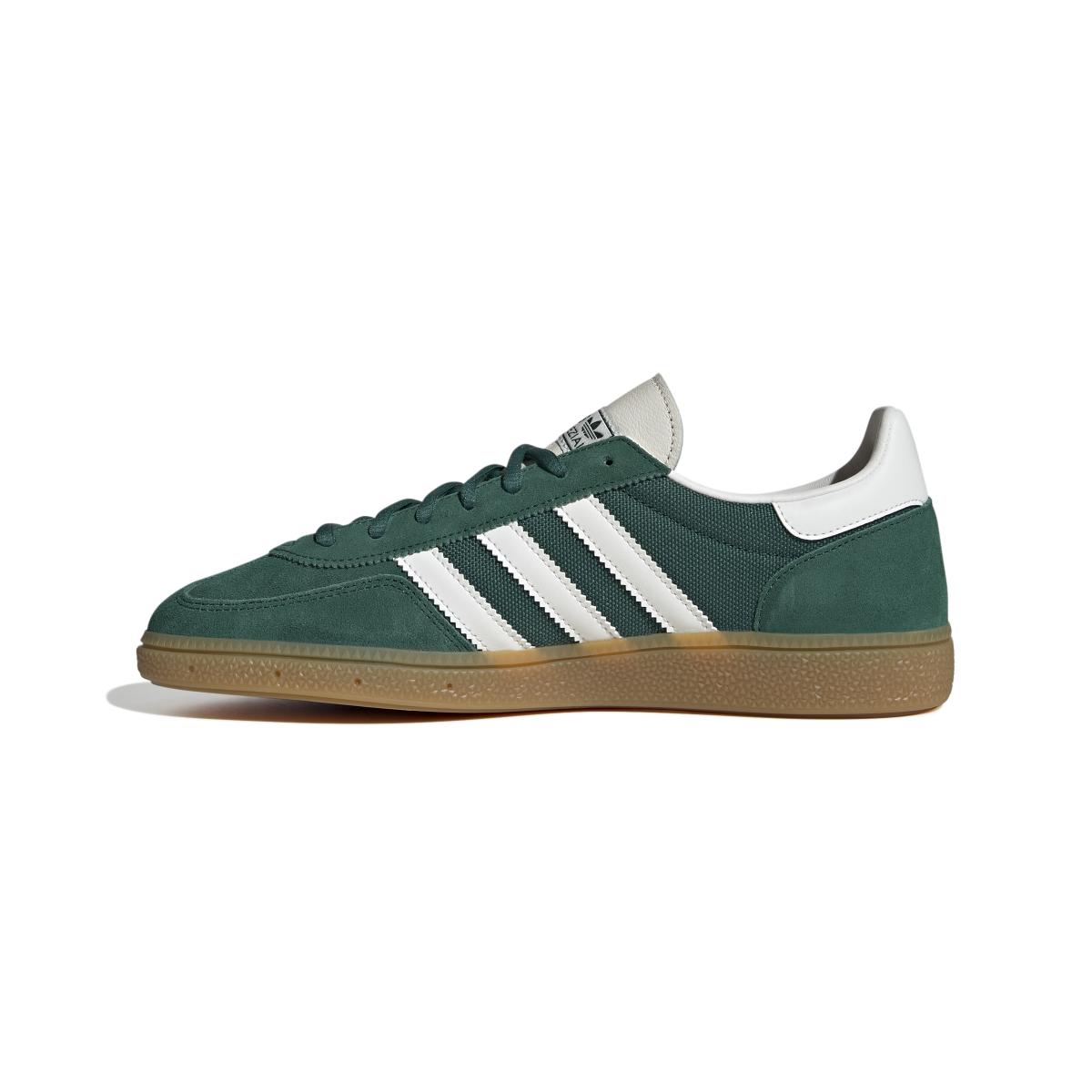product/2/0/2025_09_adidas_jh5438_5_footwear_photography_side_medial_center_view_white.jpg