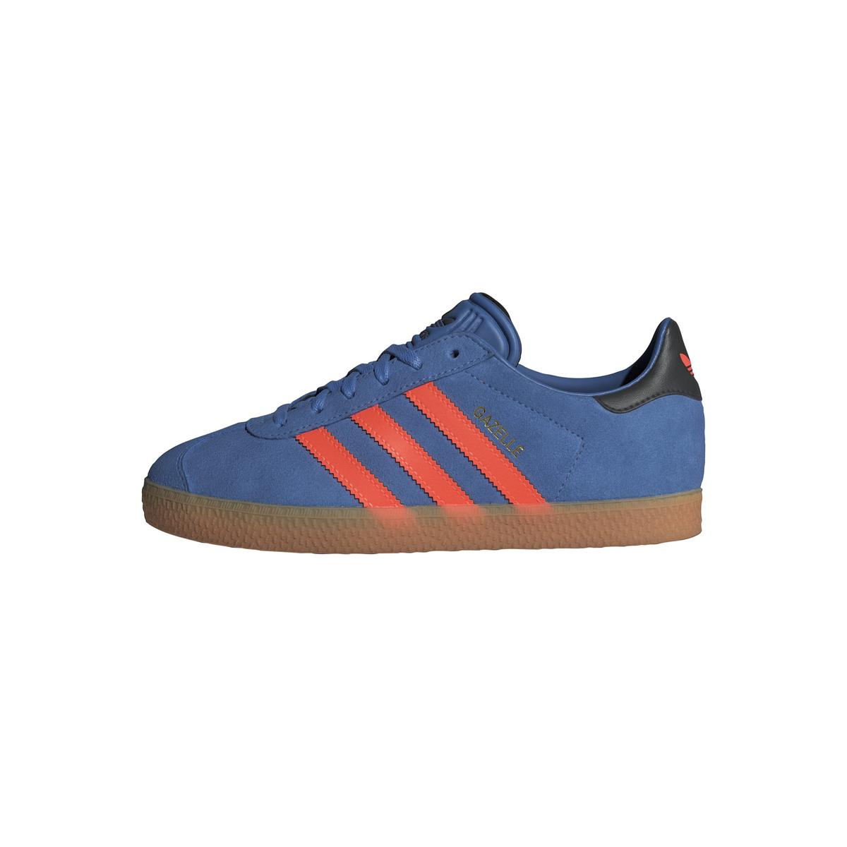 product/2/0/2025_10_adidas_jp7124_12_footwear_photography_left_side_center_lateral_view_white.jpg