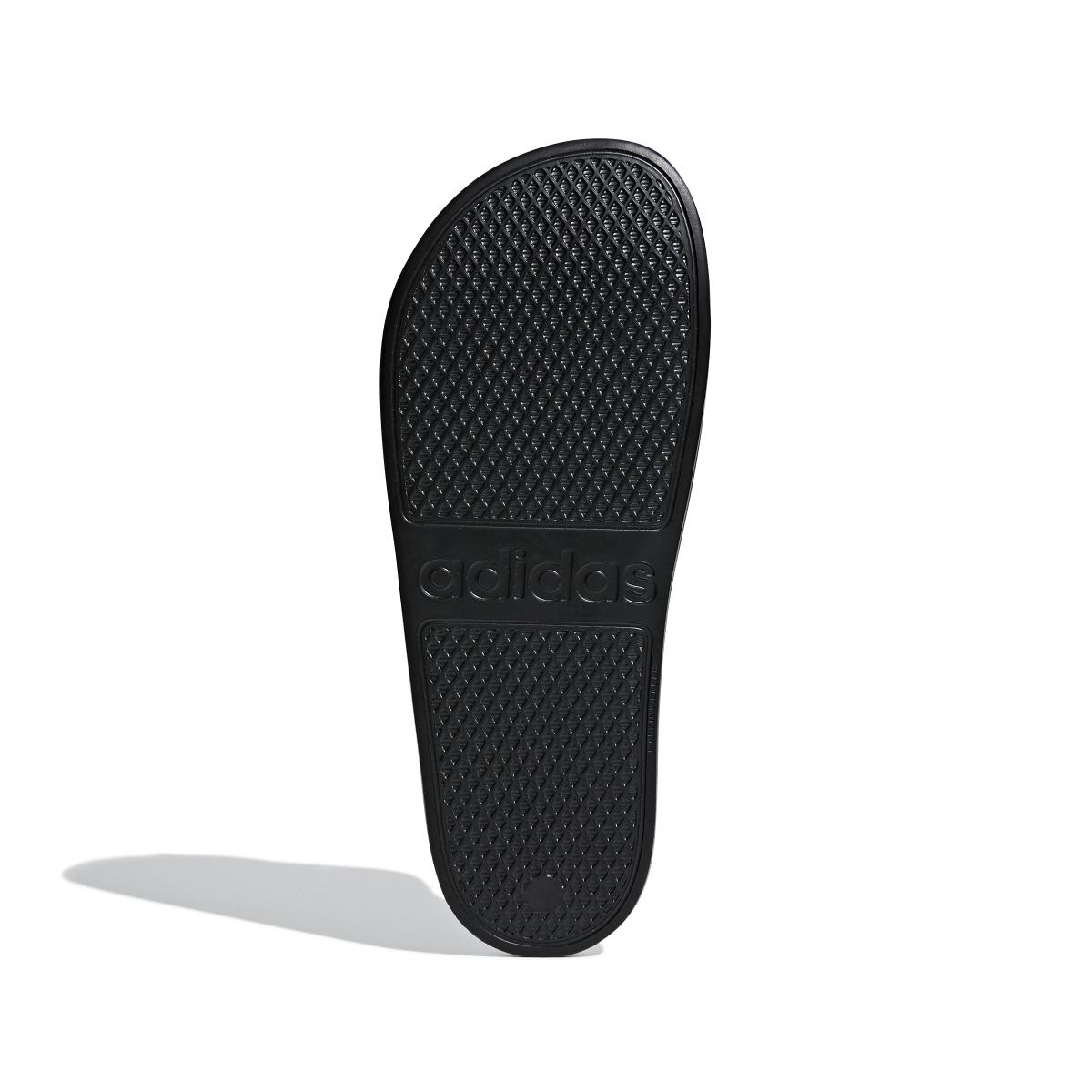 product/a/d/adidas_f35550_4_footwear_photography_bottom_view_white-nw112824.jpg