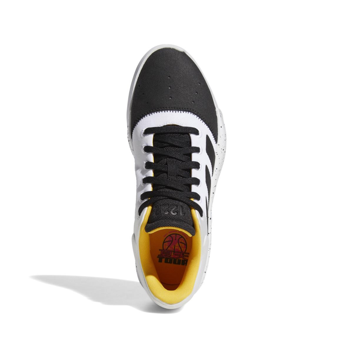 product/a/d/adidas_f97262_3_footwear_photography_top_portrait_view_white_000.jpg