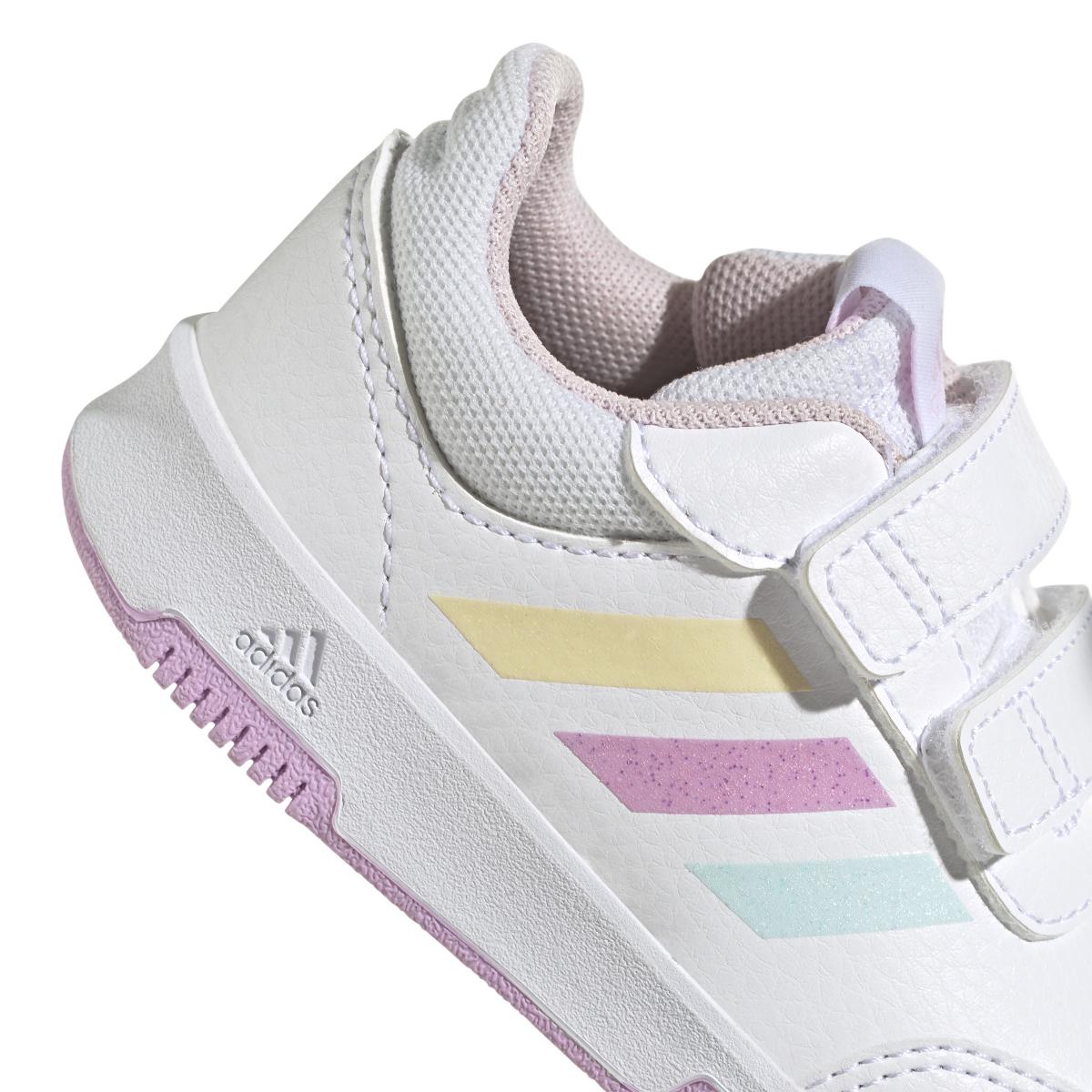 product/a/d/adidas_gw6467_9_footwear_photography_detail_view_2_white_000.jpg