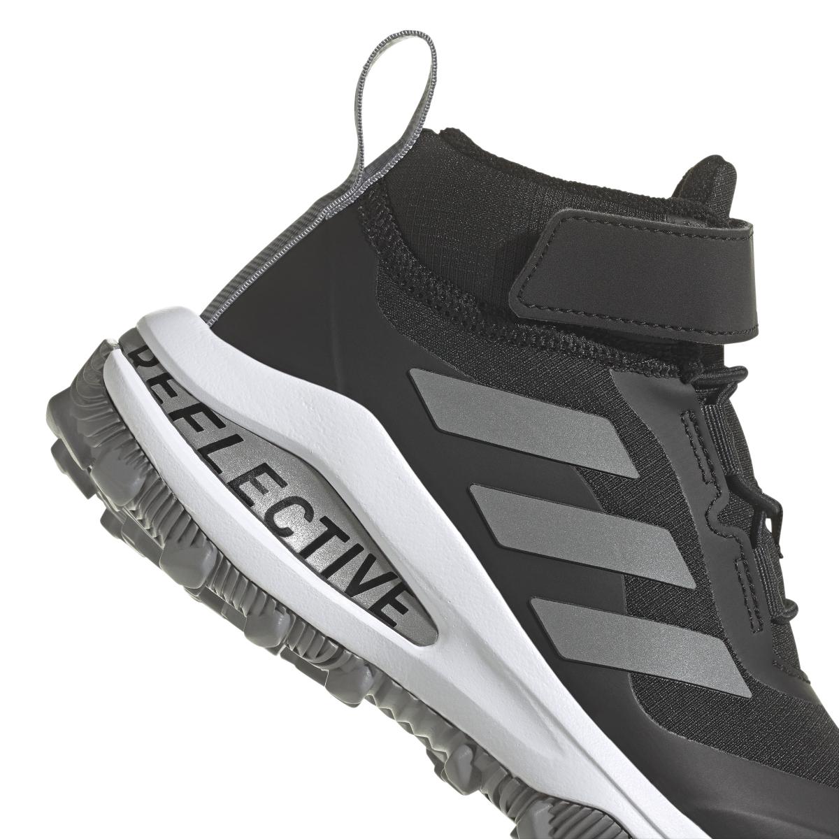 product/a/d/adidas_gz1804_9_footwear_photography_detail_view_2_white_000.jpg