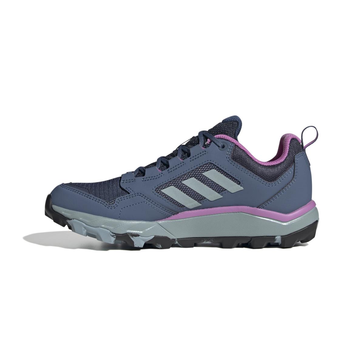 product/a/d/adidas_gz4080_5_footwear_photography_side_medial_center_view_white_000.jpg