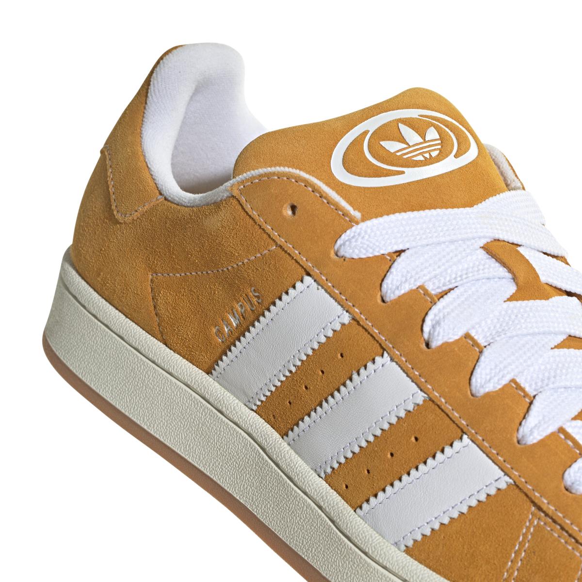 product/a/d/adidas_h03473_8_footwear_photography_detail_view_1_white.jpg