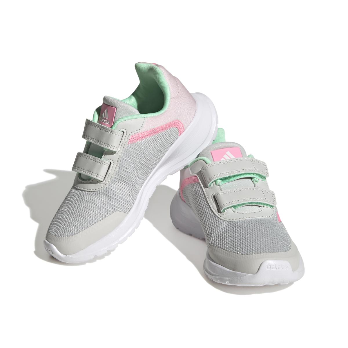 product/a/d/adidas_h06379_6_footwear_photography_front_lateral_top_view_white_000.jpg