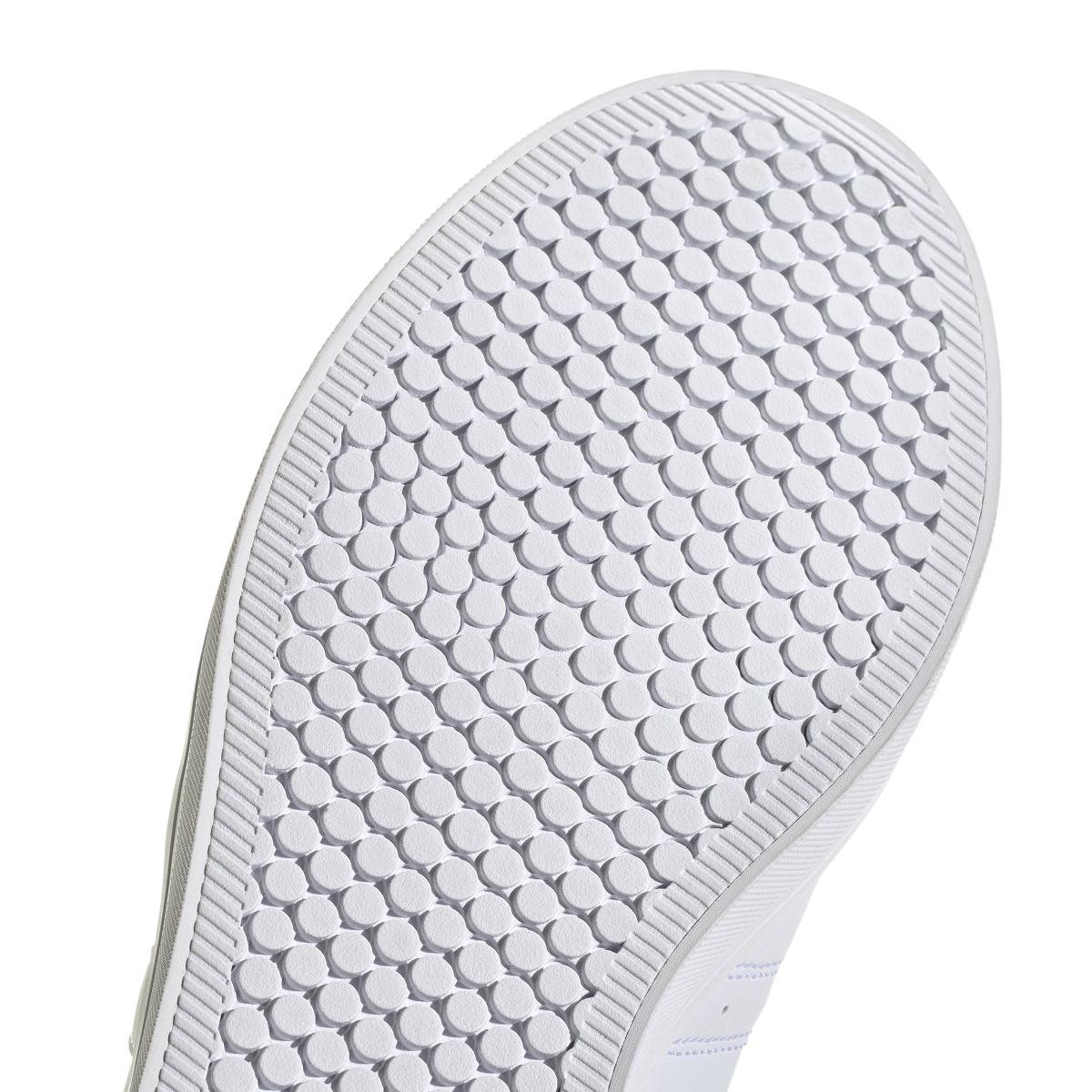product/a/d/adidas_hp6012_9_footwear_photography_detail_view_2_white-nw052424.jpg