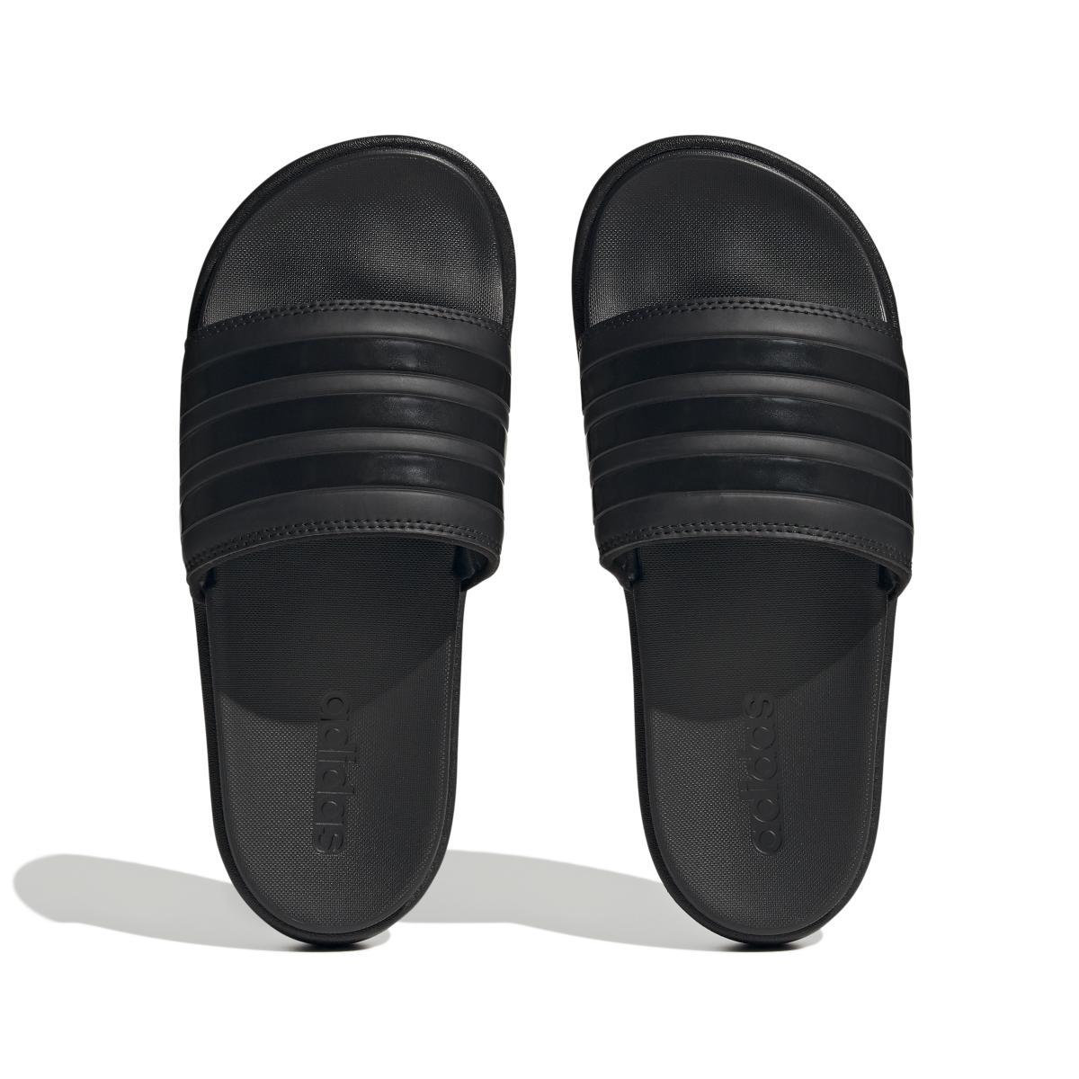 product/a/d/adidas_hq6179_3_footwear_photography_top_portrait_view_white_000.jpg