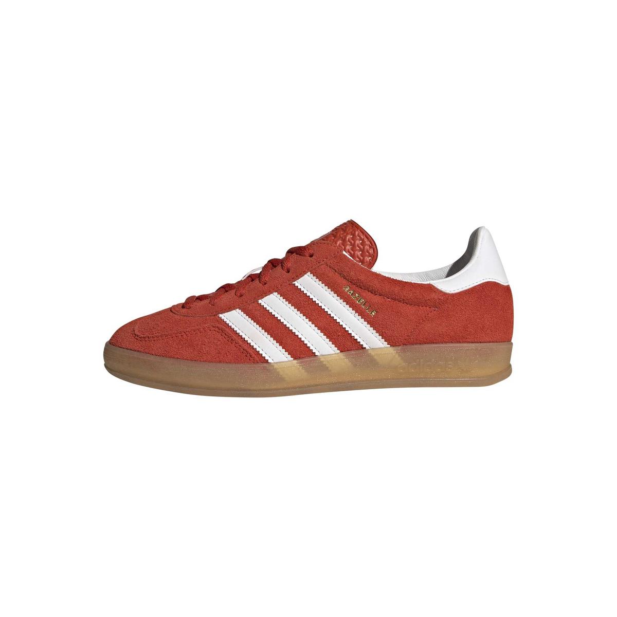 product/a/d/adidas_hq8718_12_footwear_photography_left_side_center_lateral_view_white.jpg