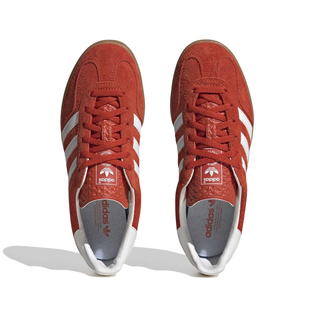 product/a/d/adidas_hq8718_3_footwear_photography_top_portrait_view_white.jpg