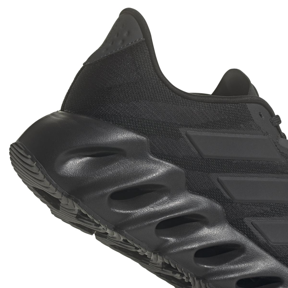 product/a/d/adidas_id1779_8_footwear_photography_detail_view_1_white_bv.jpg