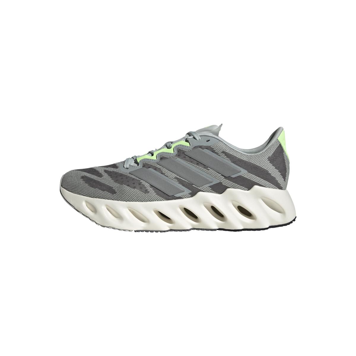 product/a/d/adidas_id2635_14_footwear_photography_left_side_center_lateral_view_white.jpg