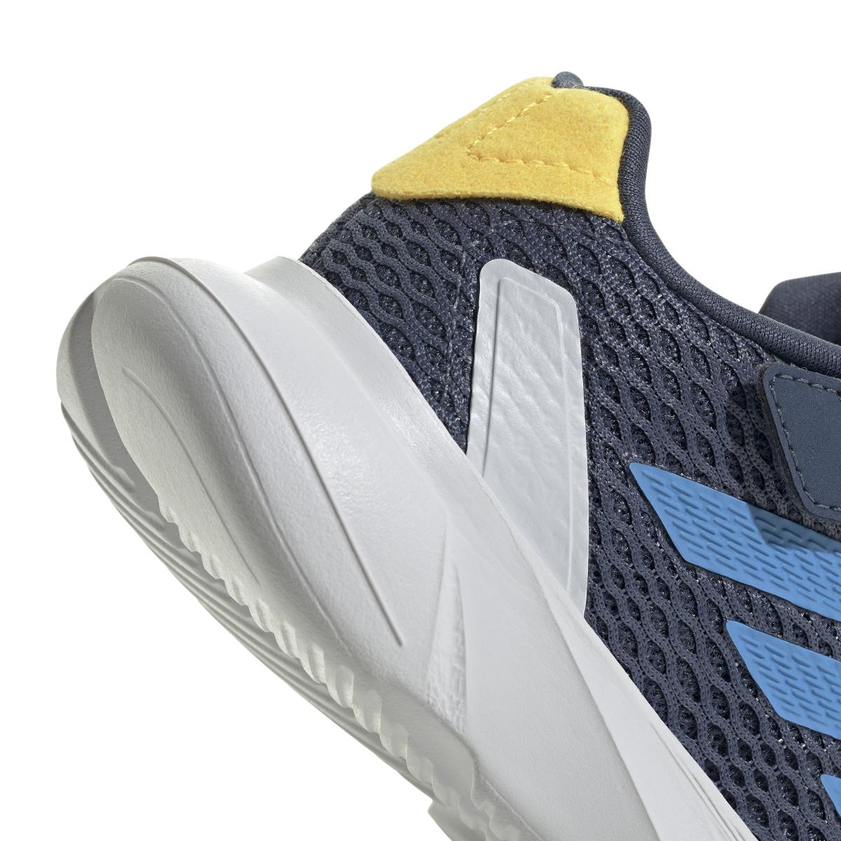 product/a/d/adidas_id5894_9_footwear_photography_detail_view_2_white.jpg