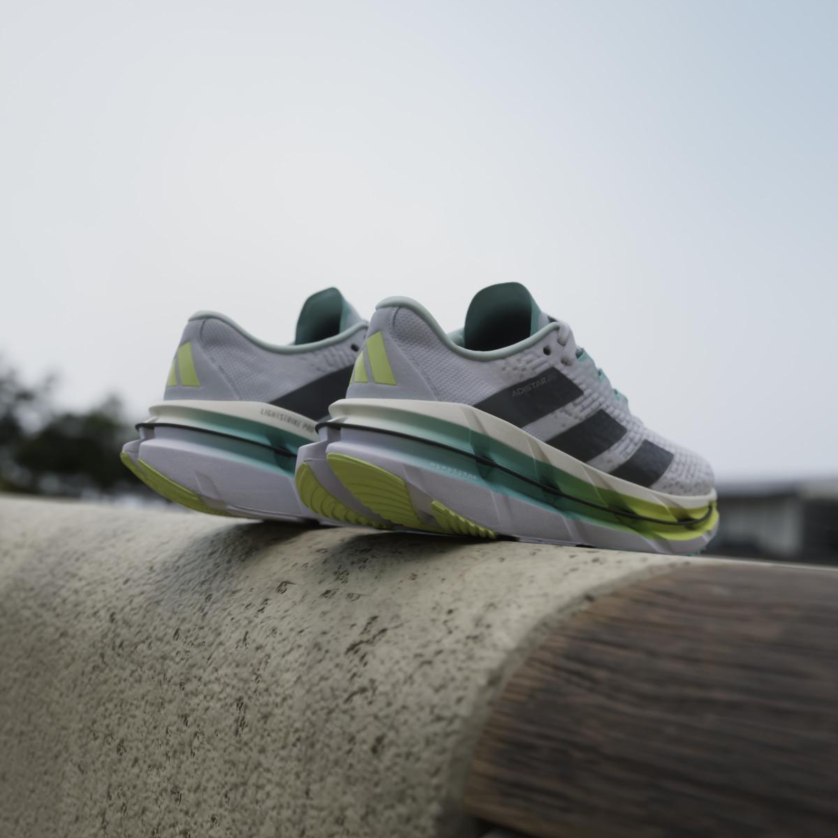 product/a/d/adidas_id6178_21_footwear_photography_heromrktng_view_6.jpg