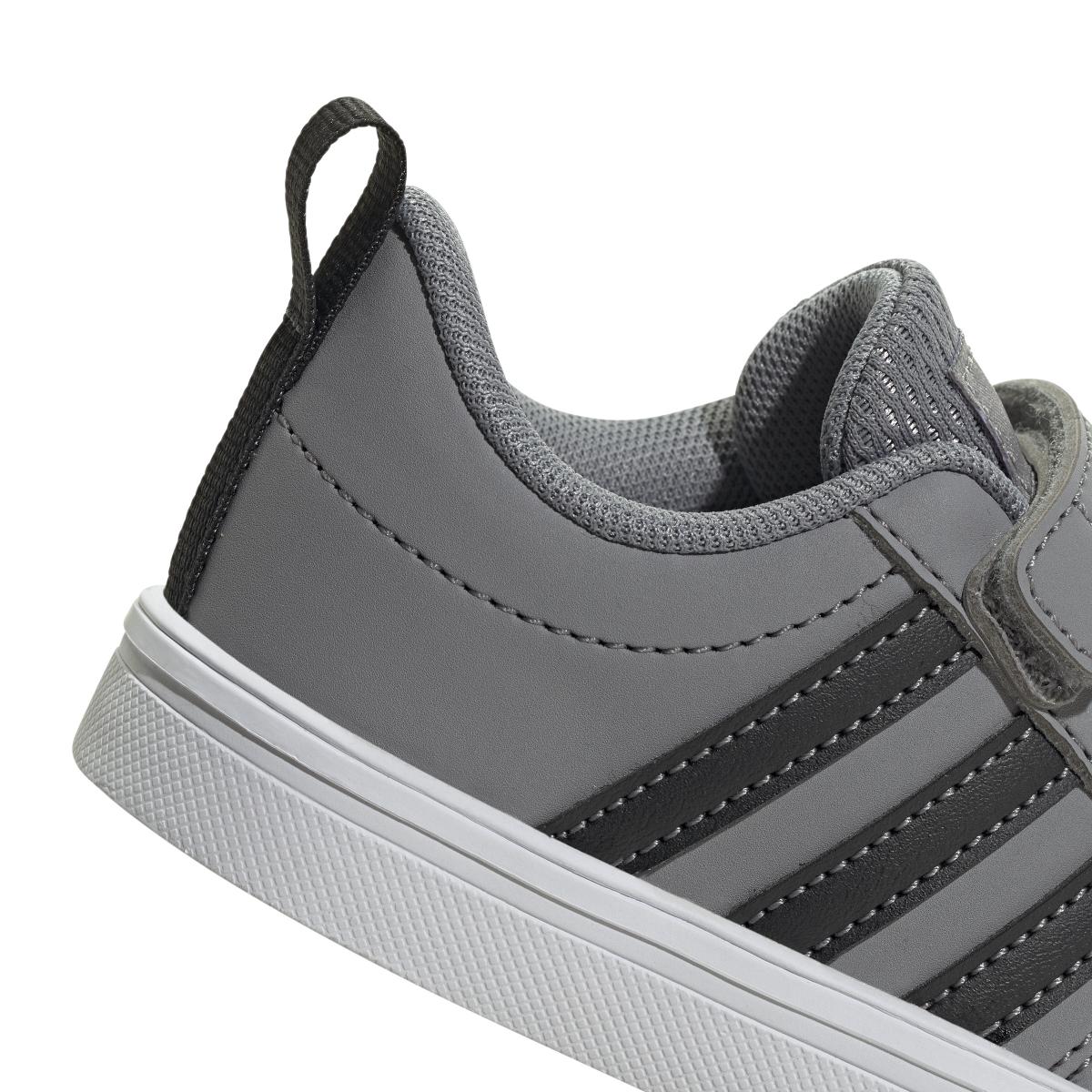 product/a/d/adidas_ie8890_9_footwear_photography_detail_view_2_white.jpg