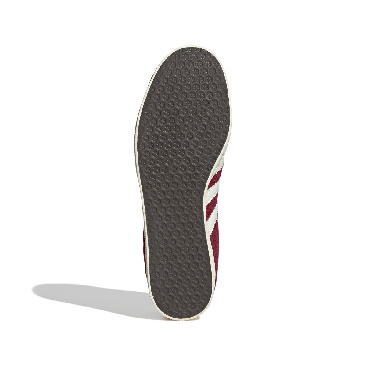product/a/d/adidas_if9652_4_footwear_photography_bottom_view_white.jpg