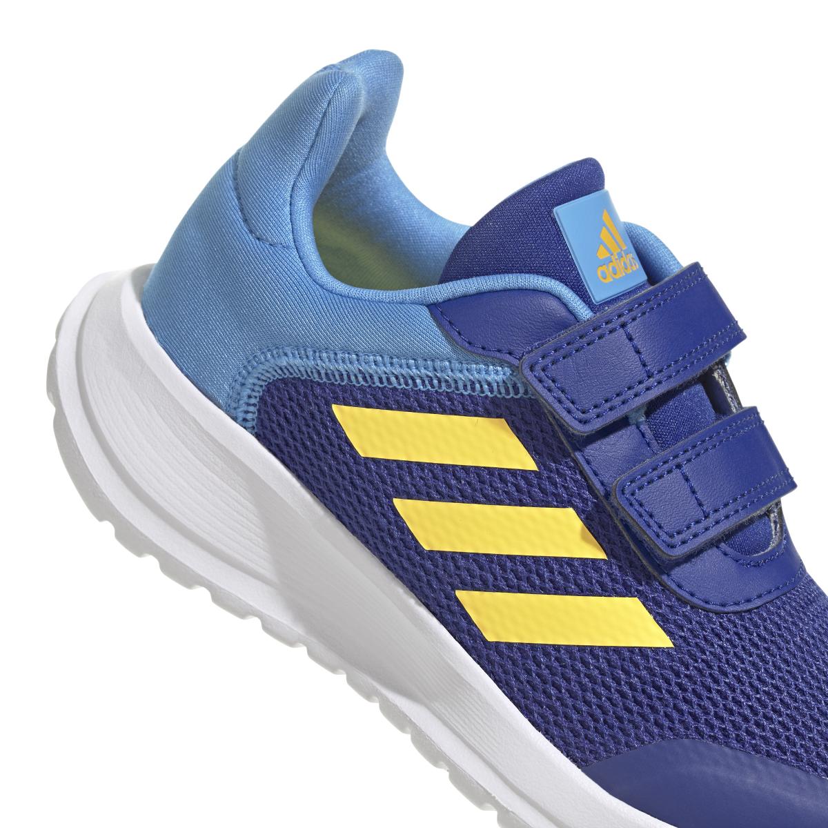 product/a/d/adidas_ig1236_8_footwear_photography_detail_view_1_white.jpg