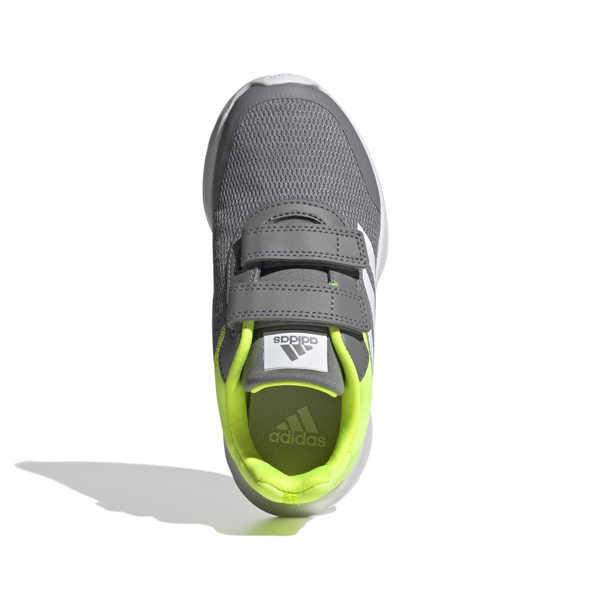 product/a/d/adidas_ig1239_3_footwear_photography_top_portrait_view_white.jpg