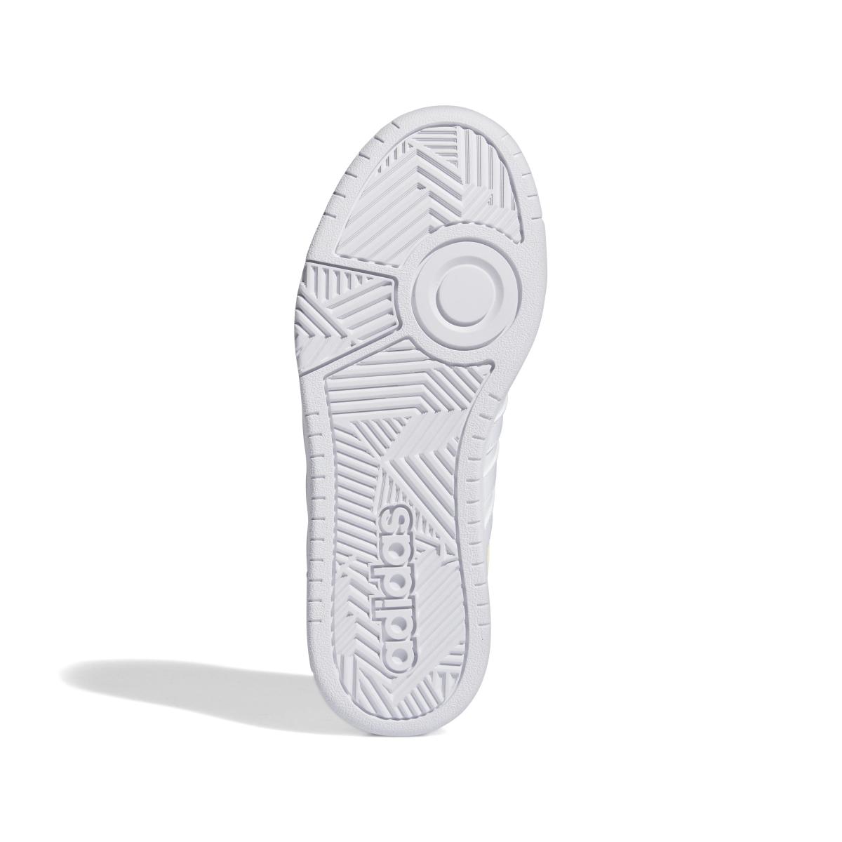 product/a/d/adidas_ih0165_4_footwear_photography_bottom_view_white.jpg