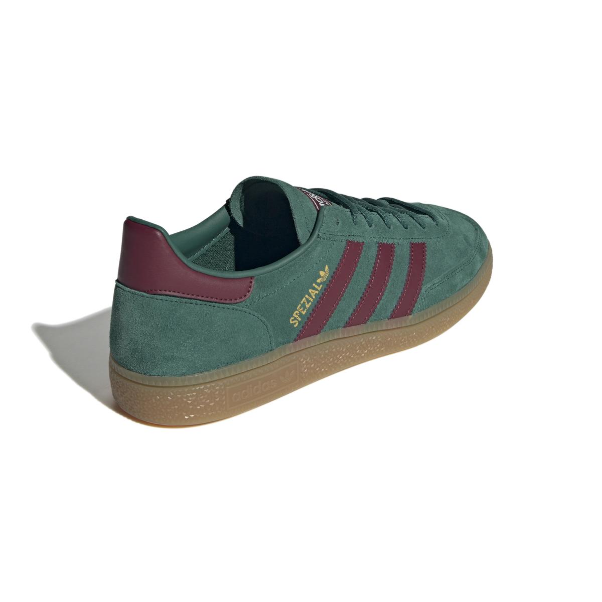 product/a/d/adidas_ih3841_7_footwear_photography_back_lateral_top_view_white.jpg