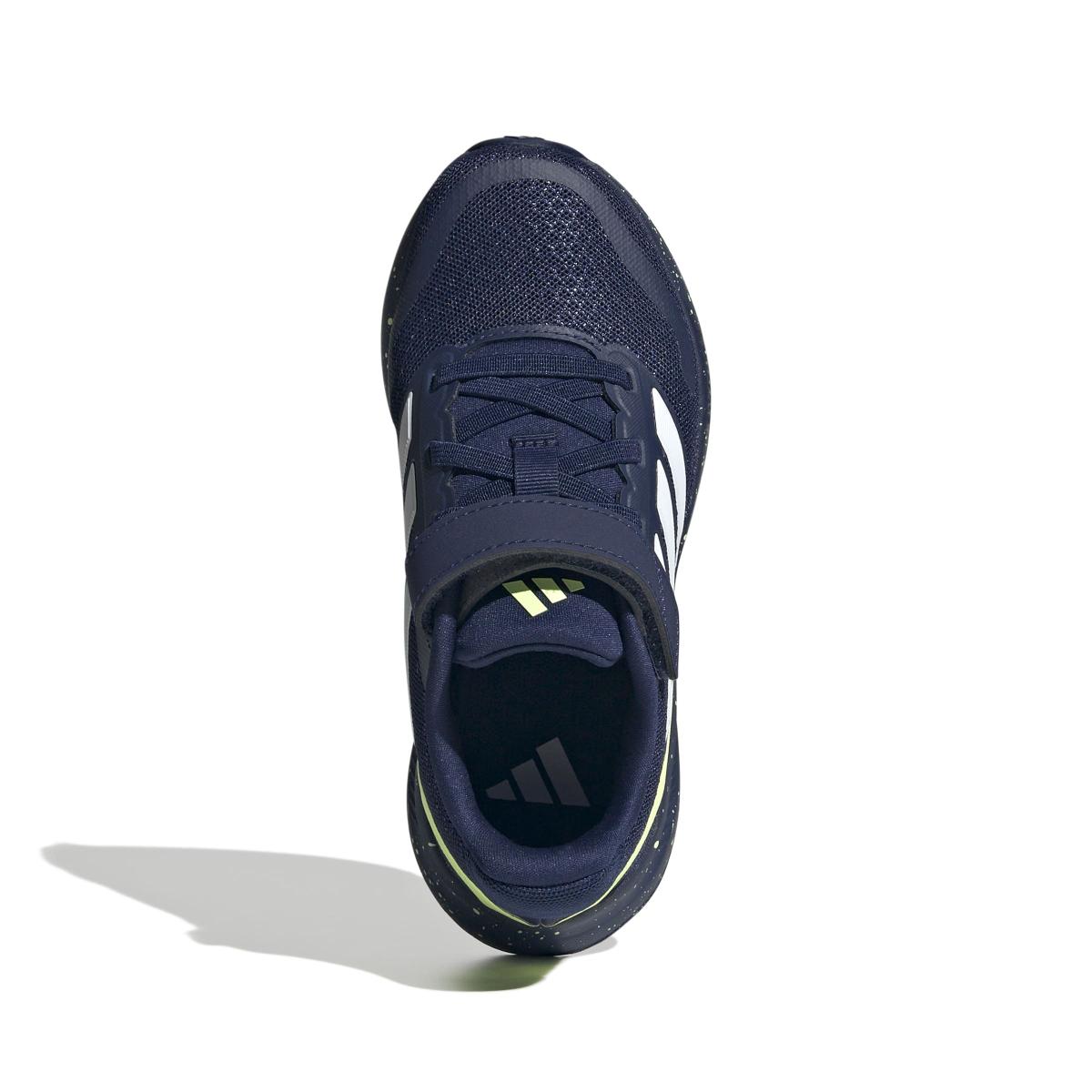 product/a/d/adidas_ih4660_3_footwear_photography_top_portrait_view_white-nw091625.jpg