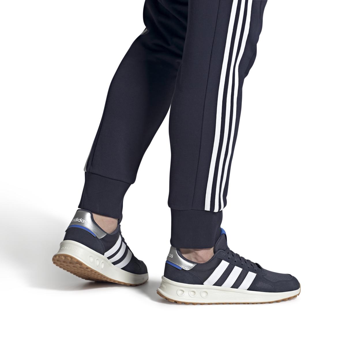 product/a/d/adidas_ih8614_10_footwear_on_model_front_view_white.jpg