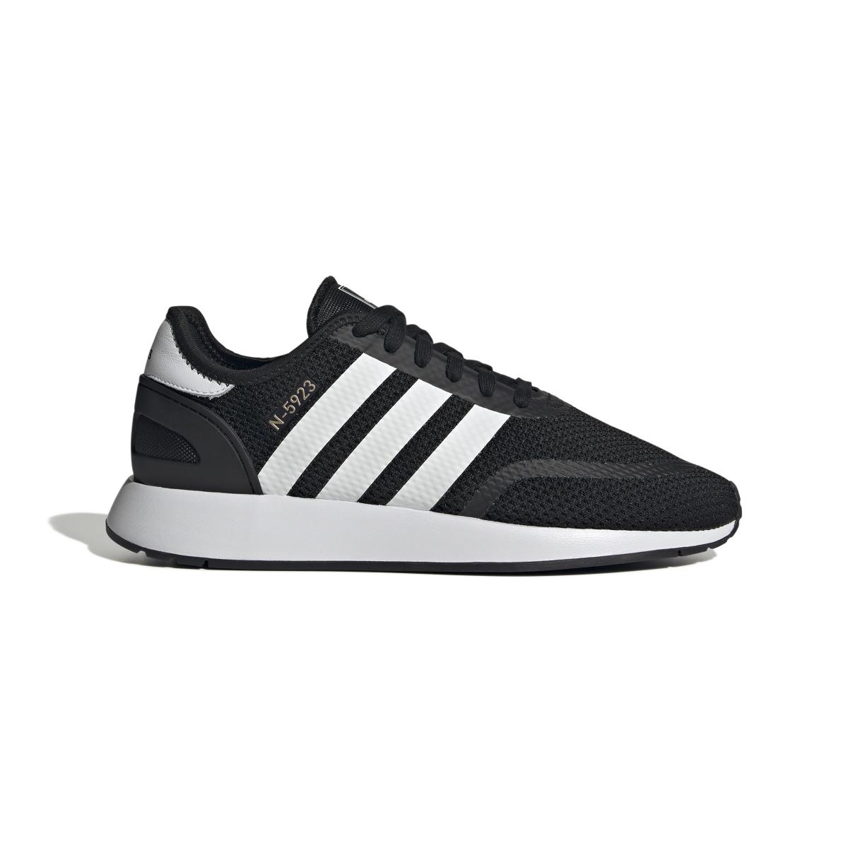 product/a/d/adidas_ih8875_1_footwear_photography_side_lateral_center_view_white-nw052424.jpg