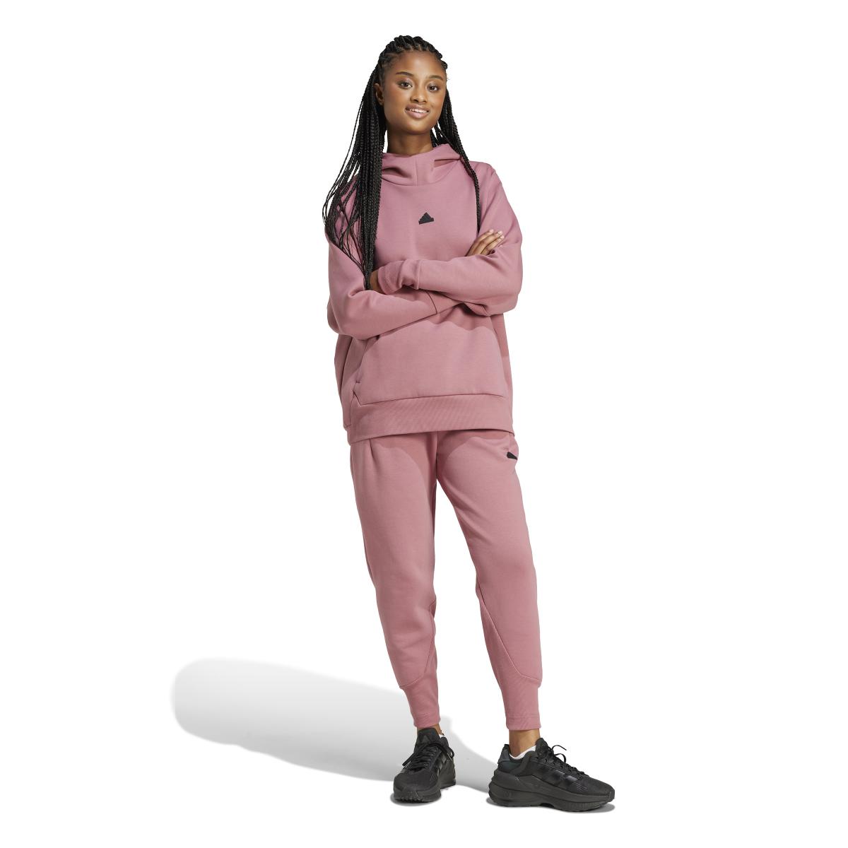 product/a/d/adidas_iw7742_7_apparel_on_model_standard_outfit_view_white.jpg