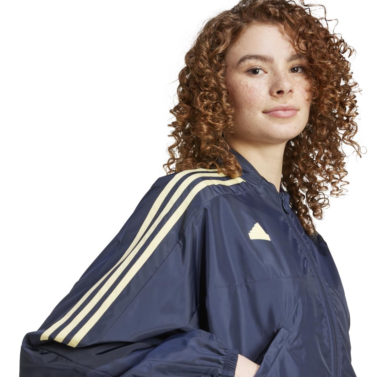 product/a/d/adidas_ix3725_8_apparel_on_model_detail_view_1_white.jpg