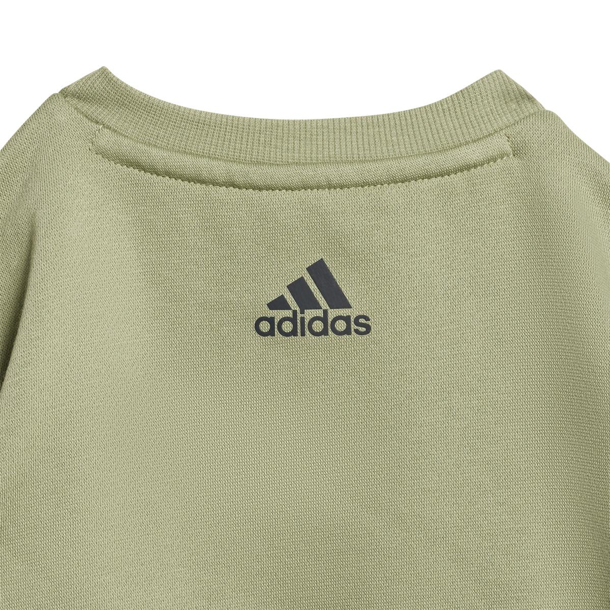 product/a/d/adidas_iz4969_tengrn-carbon_4.jpg