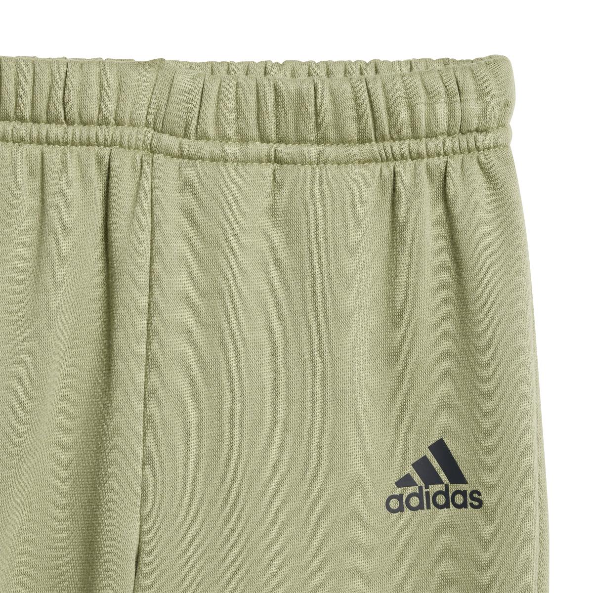 product/a/d/adidas_iz4969_tengrn-carbon_5.jpg