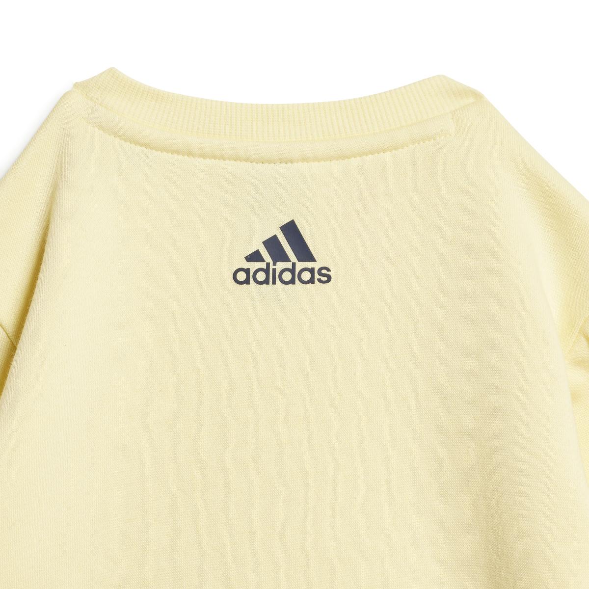 product/a/d/adidas_iz4970_4_apparel_photography_detail_view_2_white.jpg