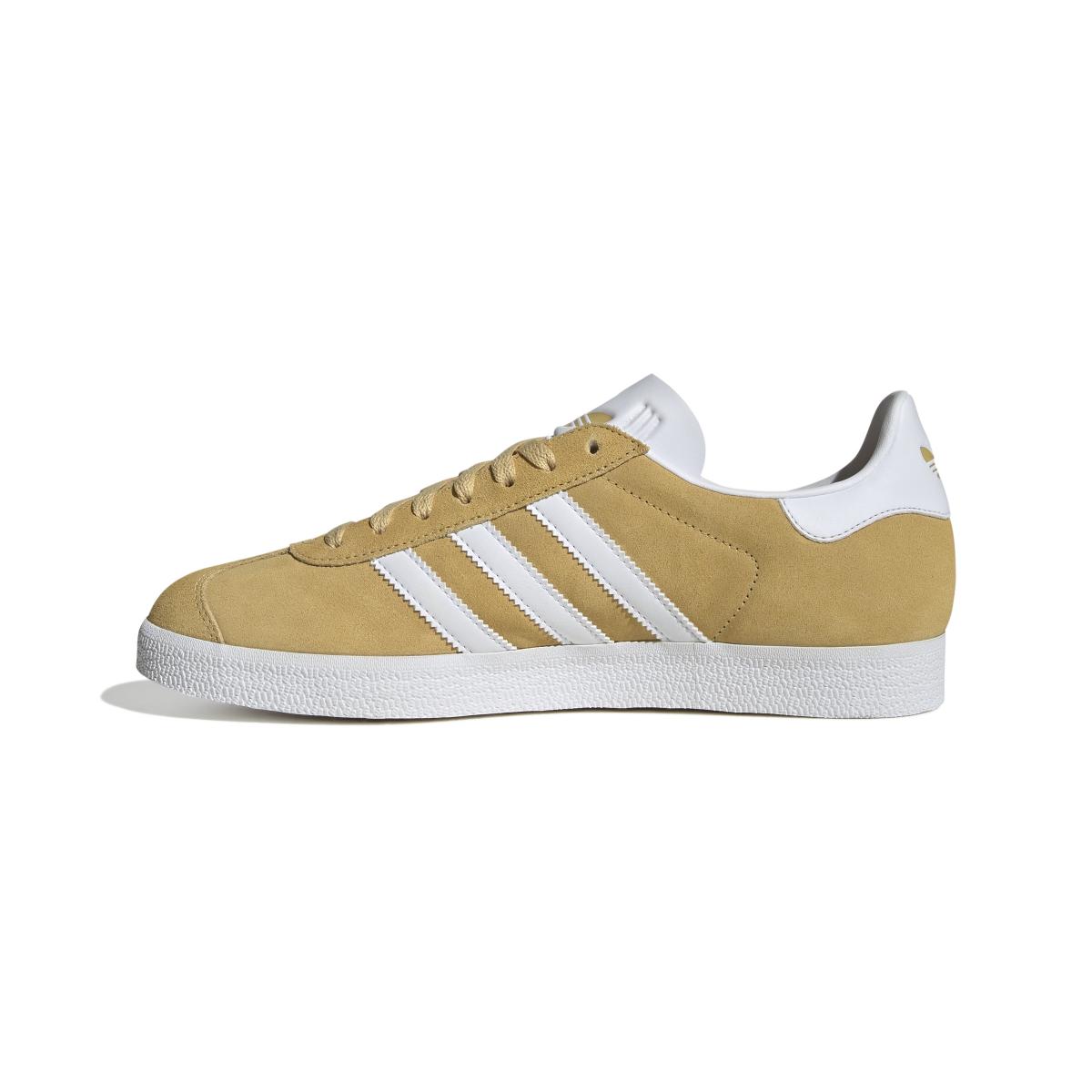 product/a/d/adidas_jh5382_5_footwear_photography_side_medial_center_view_white.jpg