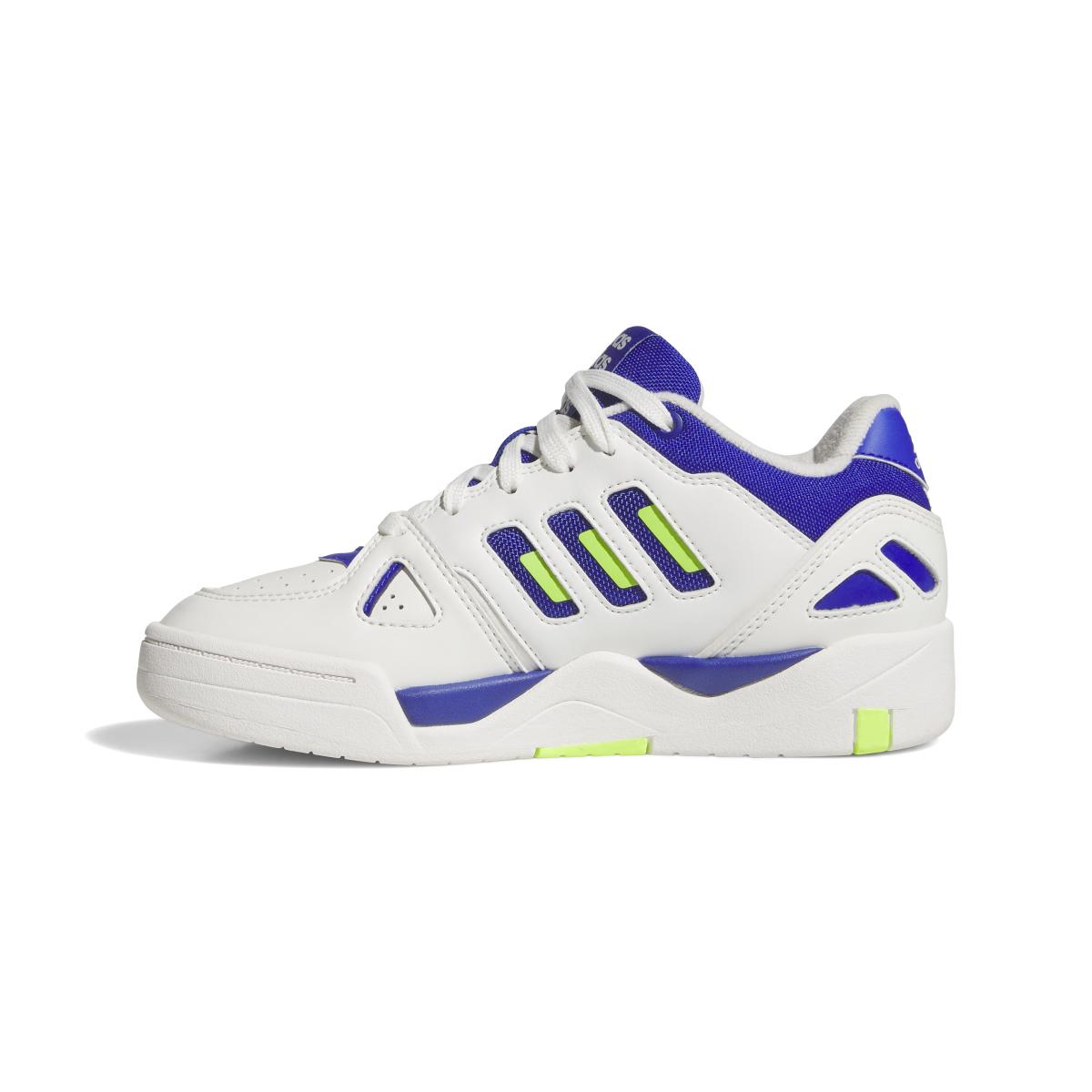 product/a/d/adidas_jh5625_5_footwear_photography_side_medial_center_view_white-nw091625.jpg
