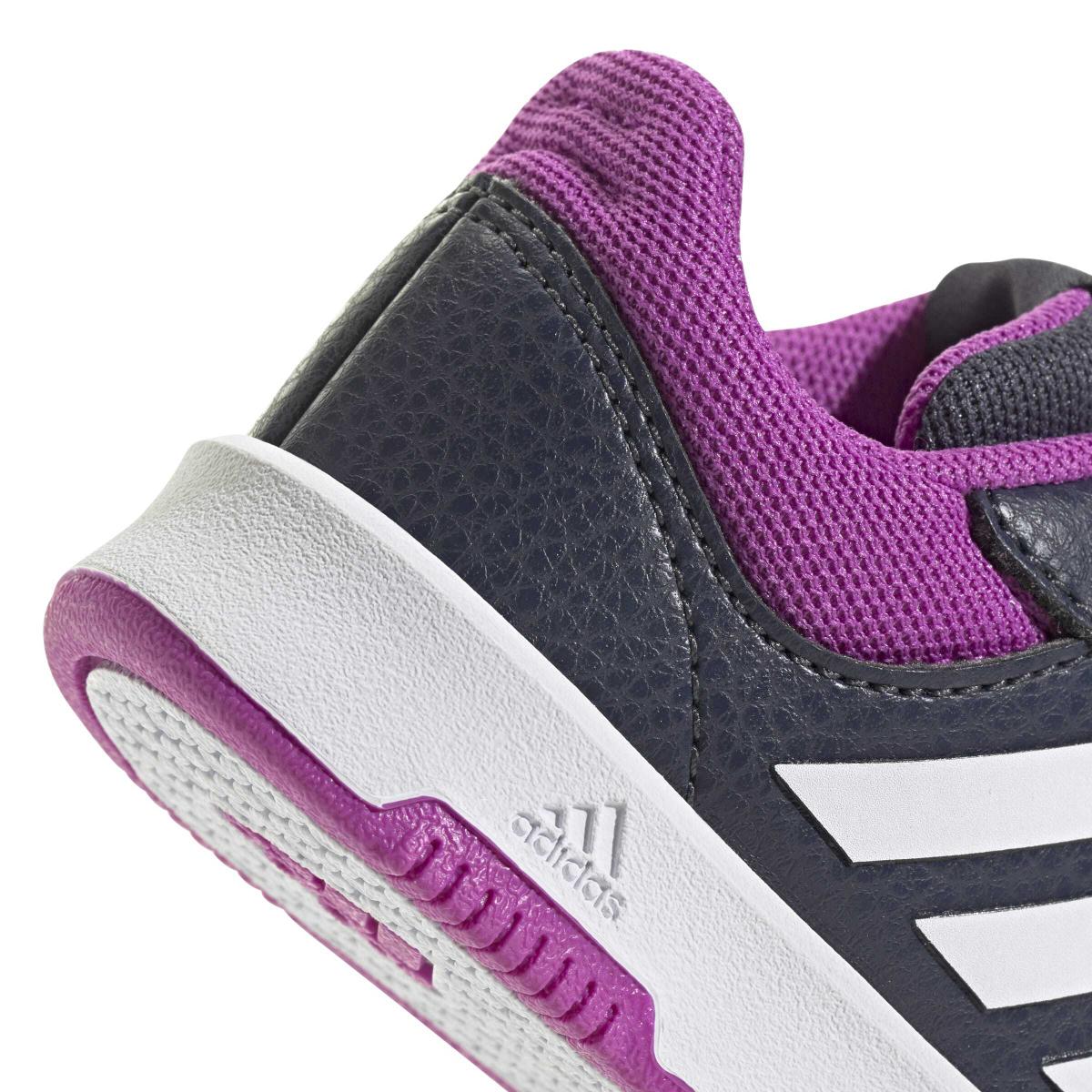 product/a/d/adidas_jh9532_9_footwear_photography_detail_view_2_white-nw091625.jpg