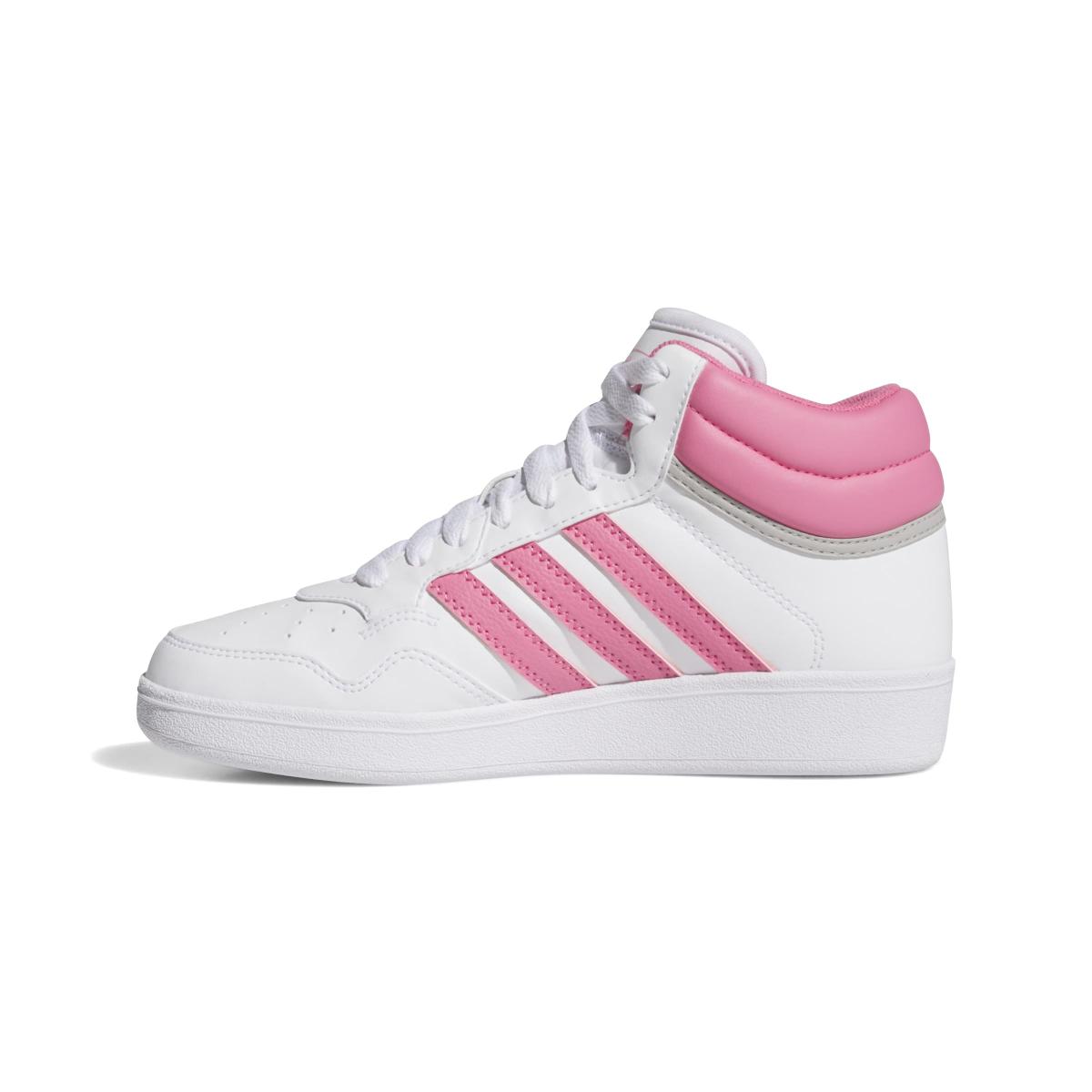 product/a/d/adidas_ji0906_5_footwear_photography_side_medial_center_view_white-nw091625.jpg