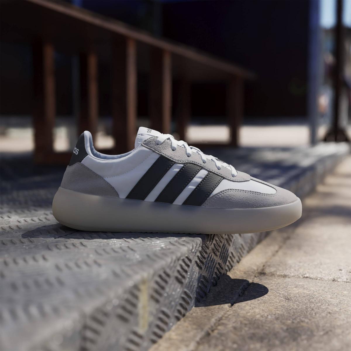 product/a/d/adidas_ji2315_16_footwear_photography_heromrktng_view_3-nw091625.jpg