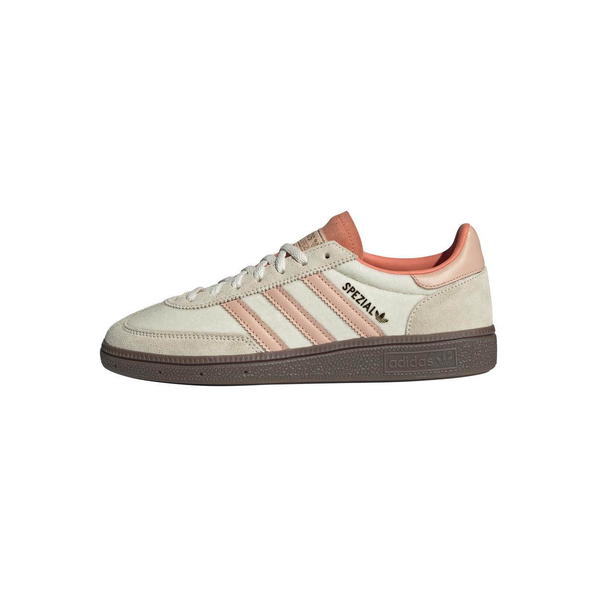 product/a/d/adidas_ji2649_11_footwear_photography_left_side_center_lateral_view_white.jpg
