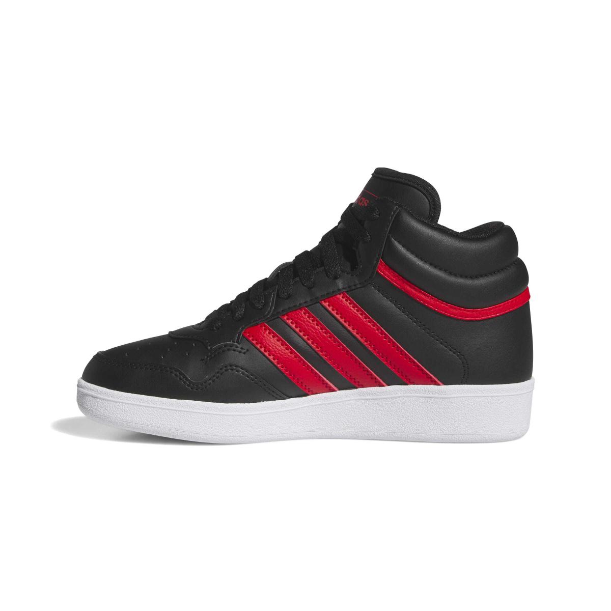 product/a/d/adidas_ji3475_5_footwear_photography_side_medial_center_view_white-nw091625.jpg