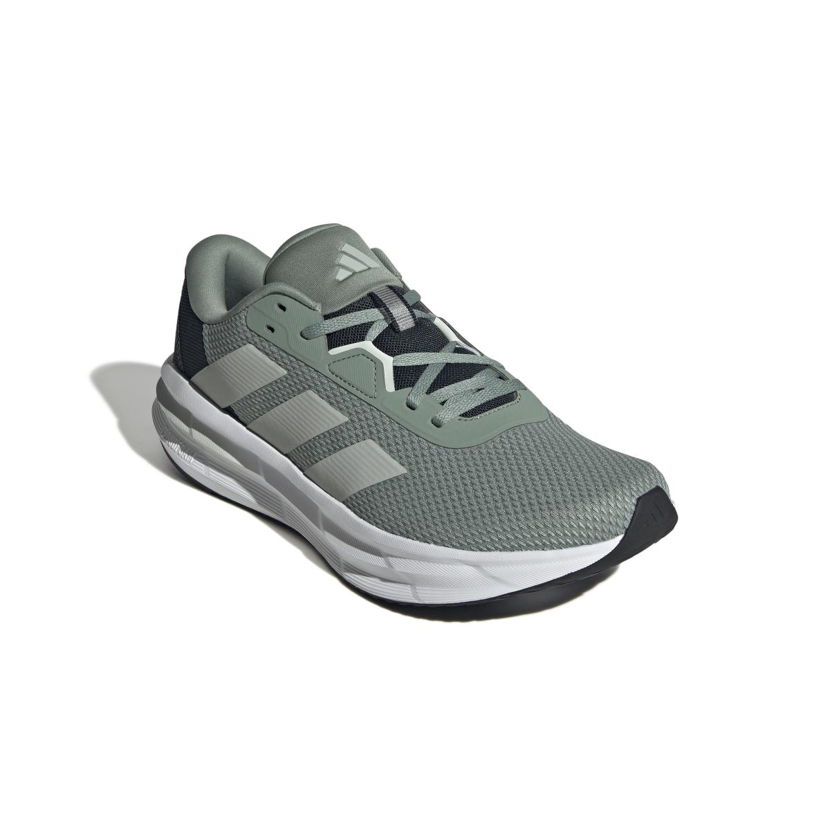 product/a/d/adidas_ji4599_6_footwear_photography_front_lateral_top_view_white-nw091625.jpg