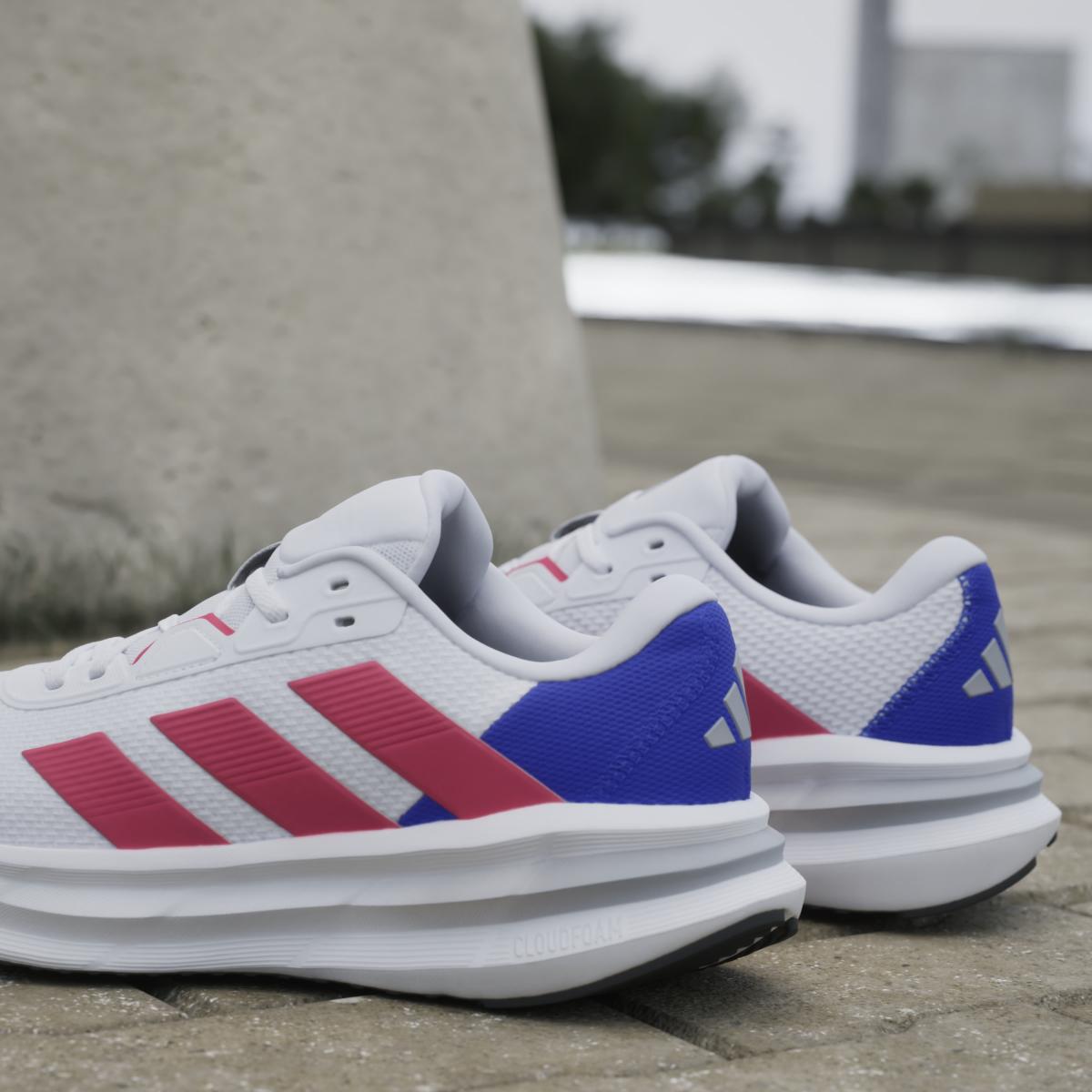 product/a/d/adidas_ji4600_23_footwear_photography_heromrktng_view_10-nw091625.jpg