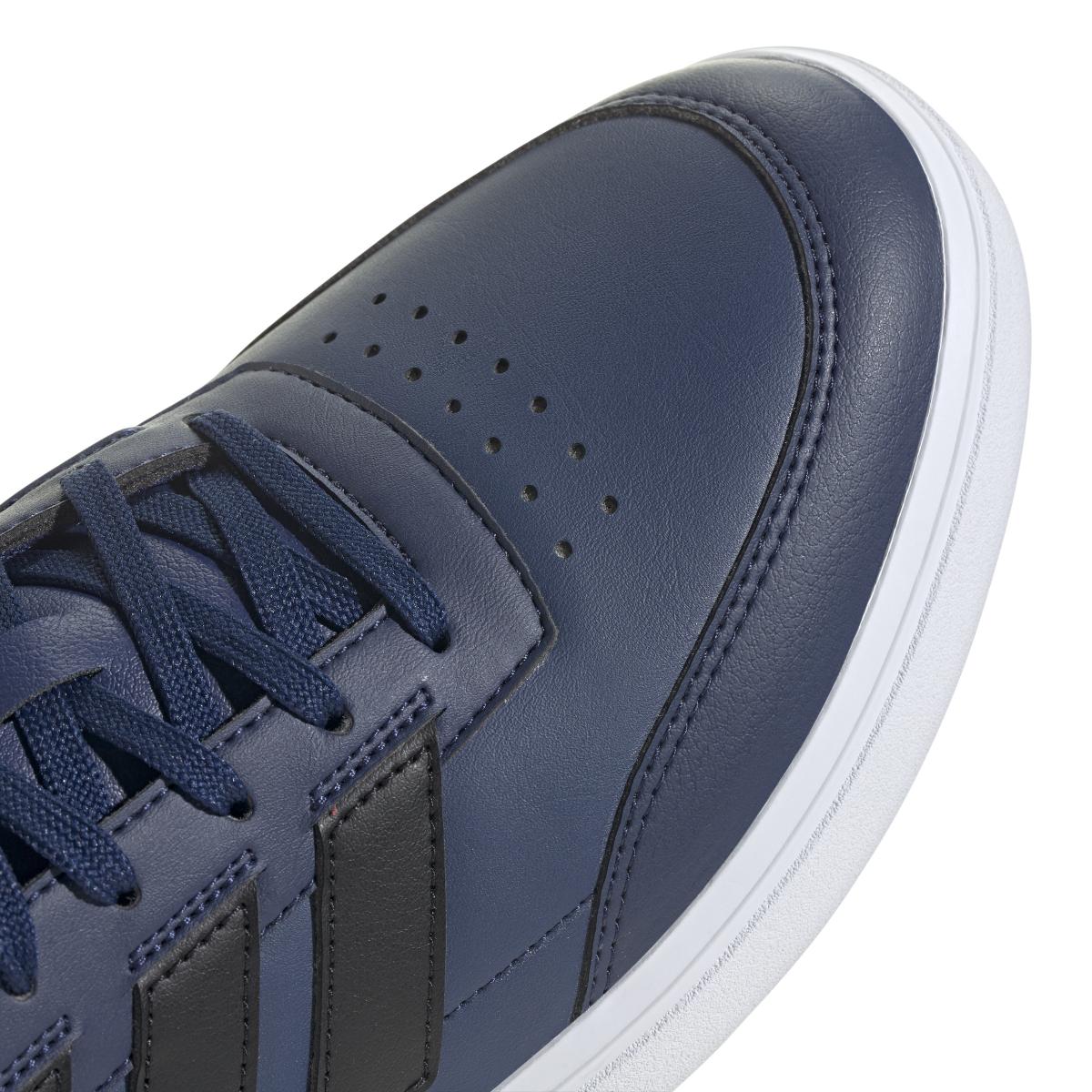 product/a/d/adidas_ji4710_8_footwear_photography_detail_view_1_white-nw091625.jpg