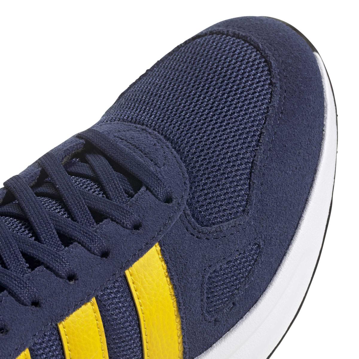 product/a/d/adidas_ji4871_8_footwear_photography_detail_view_1_white-nw091625.jpg