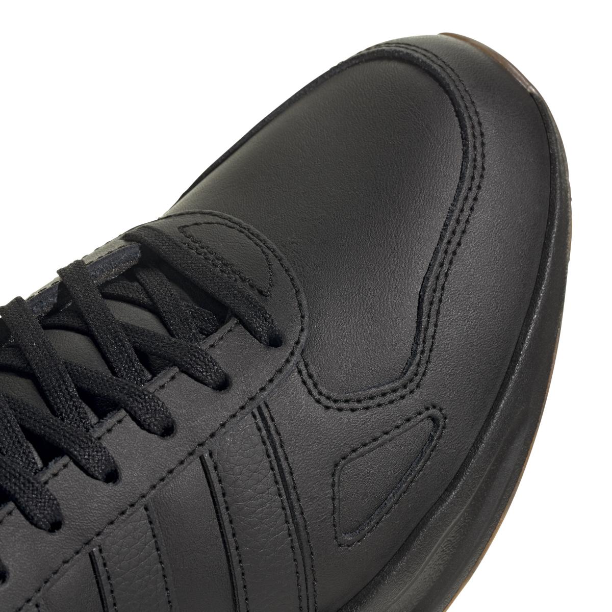 product/a/d/adidas_ji4873_8_footwear_photography_detail_view_1_white-nw091625.jpg