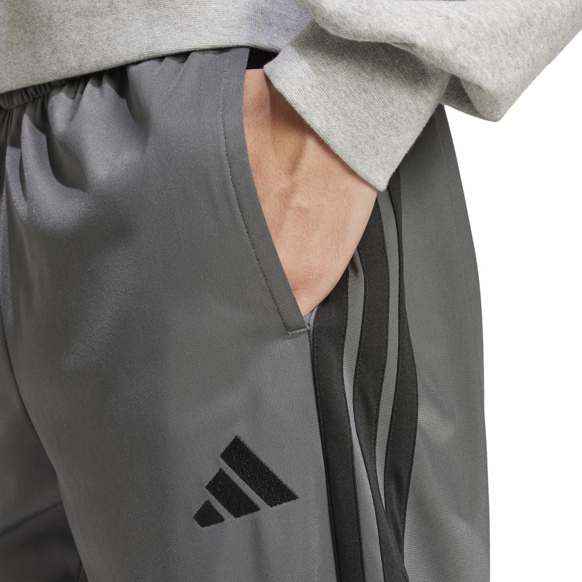 product/a/d/adidas_ji8804_gresix_7.jpg