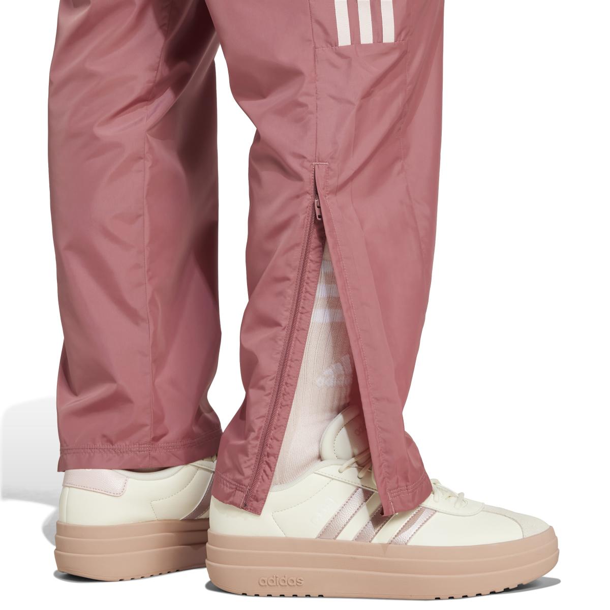 product/a/d/adidas_jj4665_7_apparel_on_model_detail_view_2_white.jpg