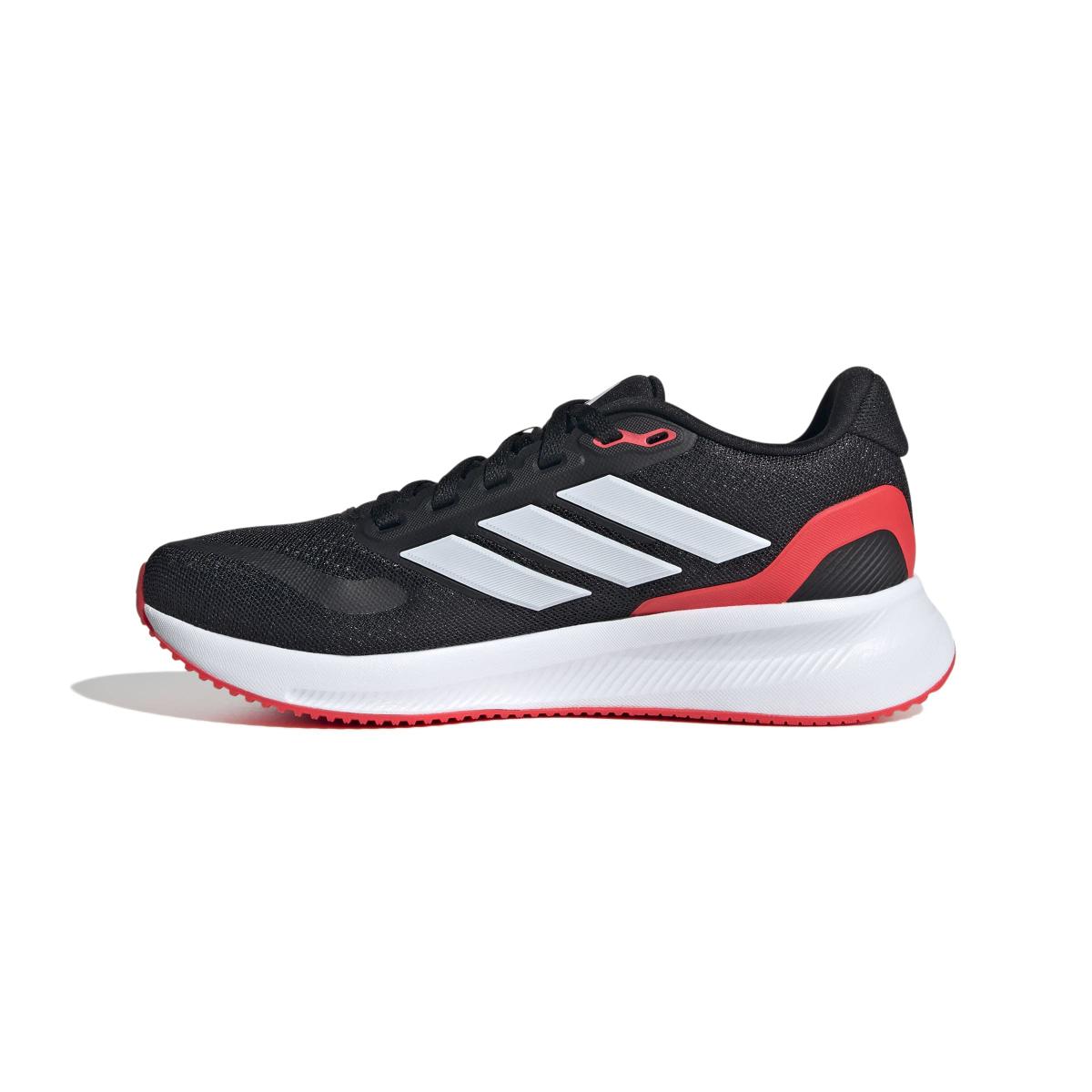 product/a/d/adidas_jp5142_5_footwear_photography_side_medial_center_view_white-nw091625.jpg