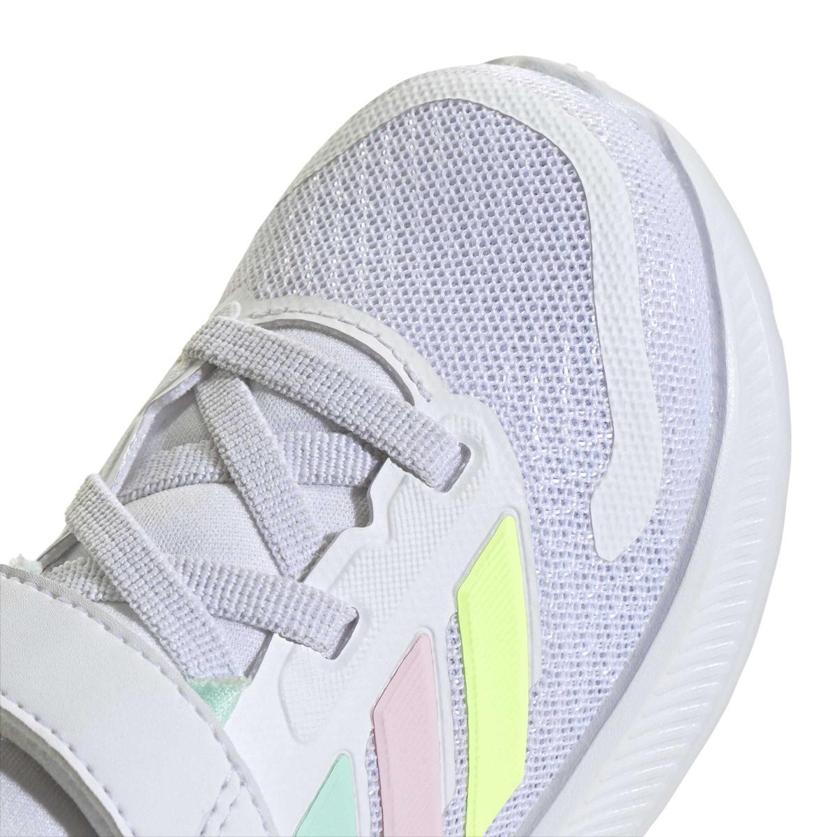 product/a/d/adidas_jp5158_8_footwear_photography_detail_view_1_white-nw091625.jpg