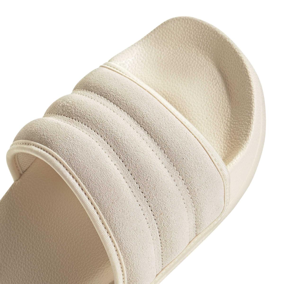 product/a/d/adidas_jp5191_8_footwear_photography_detail_view_1_white-nw091625.jpg